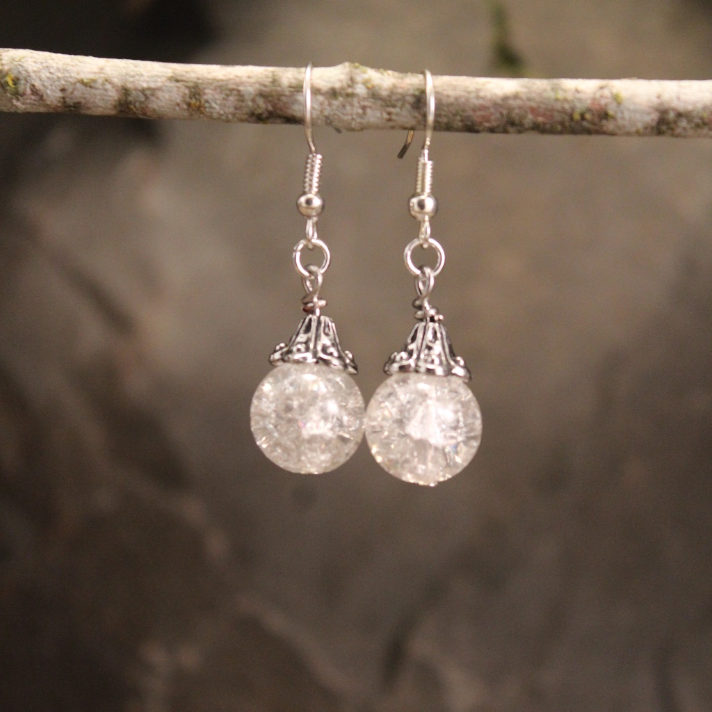 Crackle Glass Earrings 12$